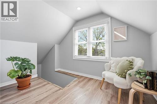 69 Houghton Avenue S, Hamilton, ON - Indoor Photo Showing Other Room