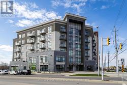 438 - 10 MALLARD TRAIL Hamilton, ON L8B 2A7