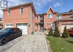32 WEEKES DRIVE Ajax, ON L1T 3T2