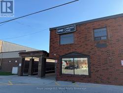 5 - 1 LIBRARY LANE  Tillsonburg, ON N4G 4W3