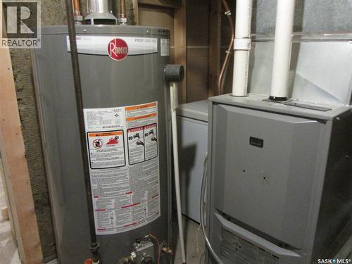 1802 Arlington Avenue, Saskatoon, SK - Indoor Photo Showing Basement