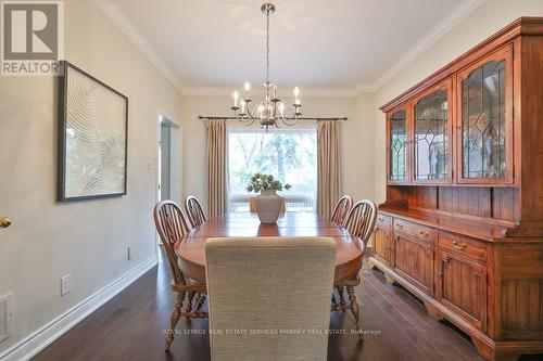 1962 Calgary Court, Mississauga, ON - Indoor Photo Showing Dining Room