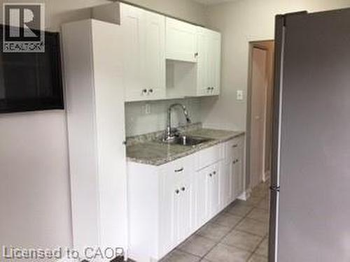 81 E Charlton Avenue E Unit# 904, Hamilton, ON - Indoor Photo Showing Kitchen
