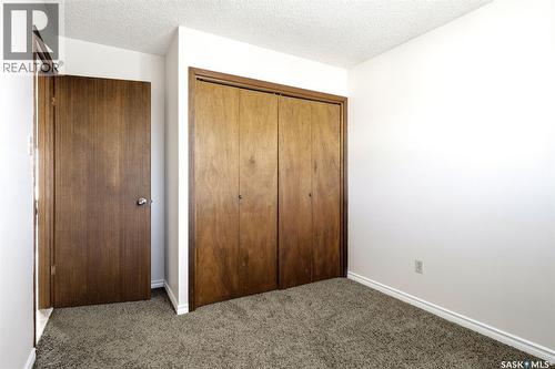 3150 Jenkins Drive E, Regina, SK - Indoor Photo Showing Other Room