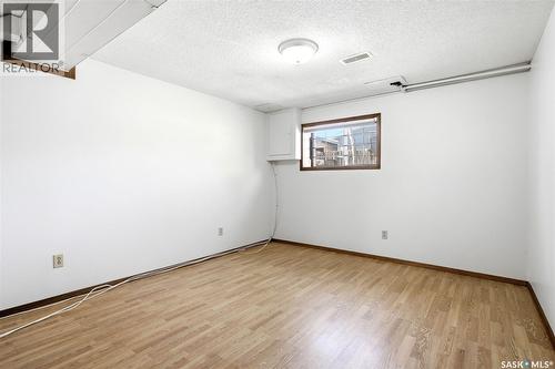 3150 Jenkins Drive E, Regina, SK - Indoor Photo Showing Other Room