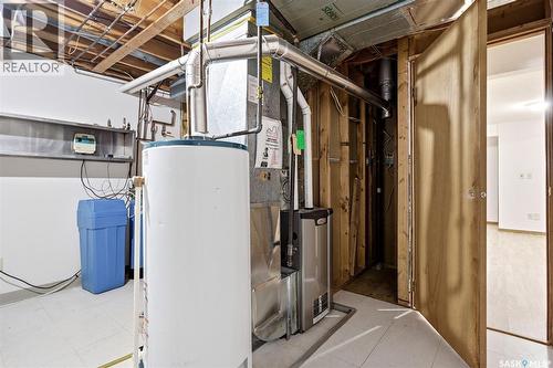 3150 Jenkins Drive E, Regina, SK - Indoor Photo Showing Basement