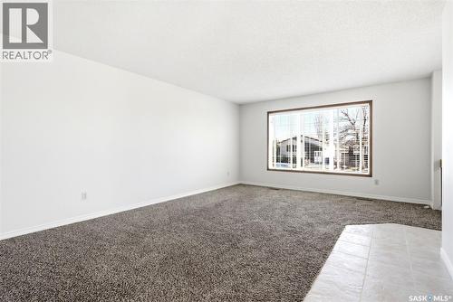 3150 Jenkins Drive E, Regina, SK - Indoor