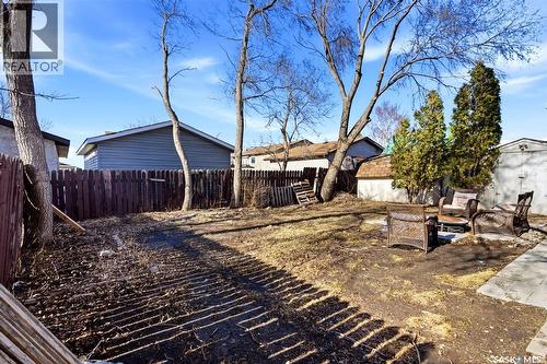 3150 Jenkins Drive E, Regina, SK - Outdoor