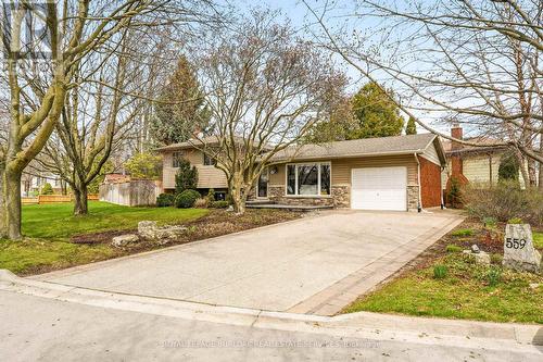 559 Rexway Court, Burlington, ON - Outdoor With Facade