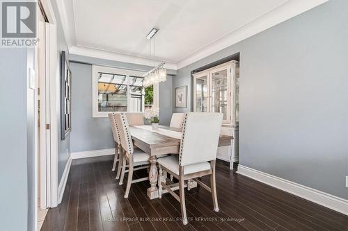 559 Rexway Court, Burlington, ON - Indoor Photo Showing Dining Room
