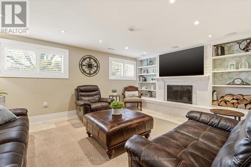 559 Rexway Court, Burlington, ON - Indoor Photo Showing Living Room With Fireplace