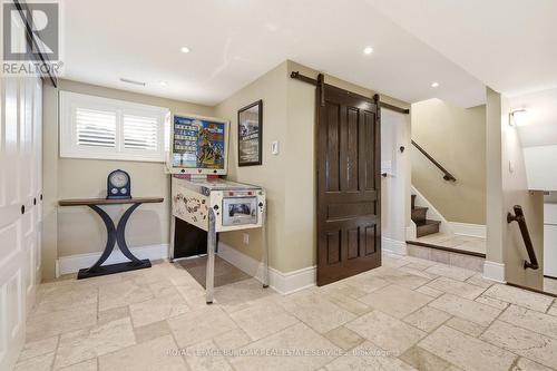 559 Rexway Court, Burlington, ON - Indoor Photo Showing Other Room