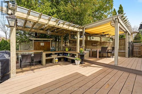 559 Rexway Court, Burlington, ON - Outdoor With Deck Patio Veranda With Exterior