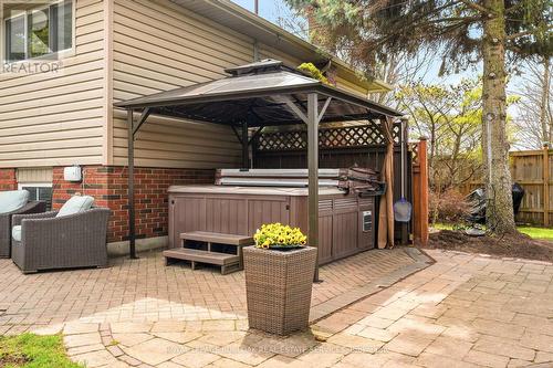 559 Rexway Court, Burlington, ON - Outdoor With Deck Patio Veranda With Exterior