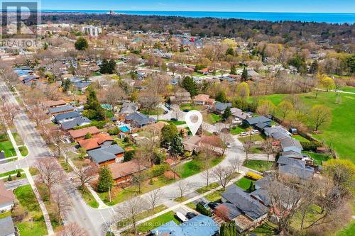 559 Rexway Court, Burlington, ON - Outdoor With View