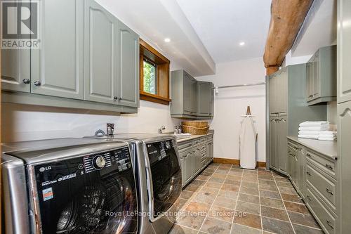100 Melissa Lane, Tiny, ON - Indoor Photo Showing Laundry Room