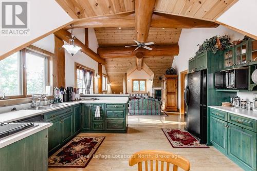 100 Melissa Lane, Tiny, ON - Indoor Photo Showing Kitchen With Double Sink
