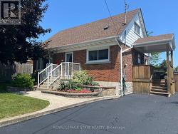 129 BROKER DRIVE  Hamilton, ON L8T 2B9