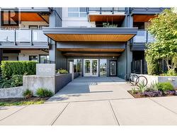 311 707 COMO LAKE AVENUE  Coquitlam, BC V3J 0J5