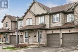 100 - 86 JOYMAR DRIVE  Mississauga, ON L5M 7Z6