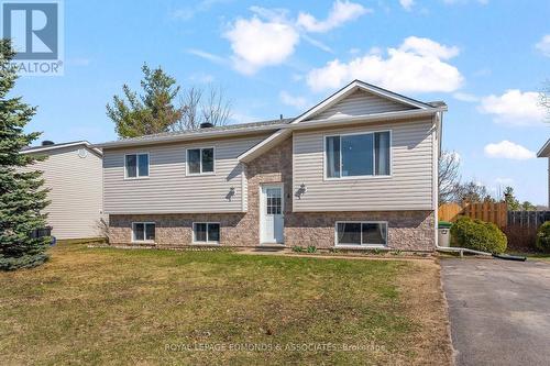 8 GERALD AVENUE  Petawawa, ON K8H 2Y3