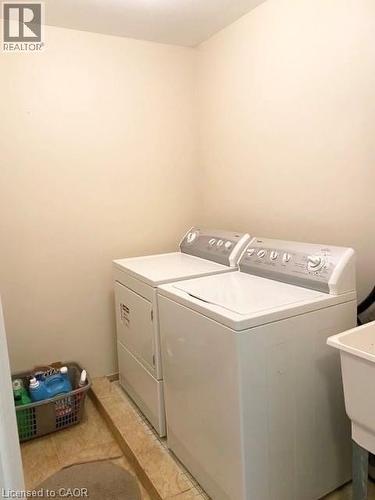 1101 Harrogate Drive, Ancaster, ON - Indoor Photo Showing Laundry Room