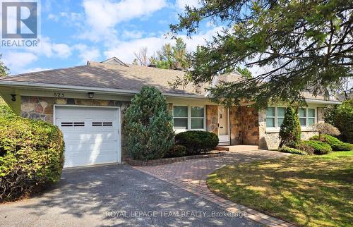 825 Killeen Avenue, Ottawa, ON - Outdoor With Facade