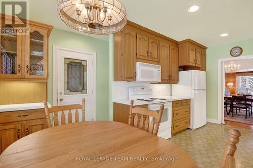 825 Killeen Avenue, Ottawa, ON - Indoor