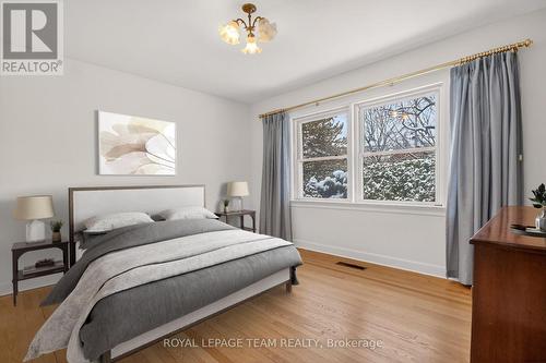 825 Killeen Avenue, Ottawa, ON - Indoor Photo Showing Bedroom