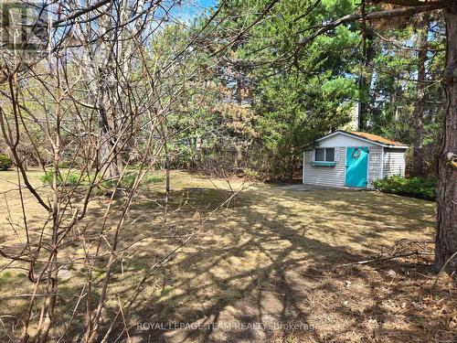 825 Killeen Avenue, Ottawa, ON - Outdoor