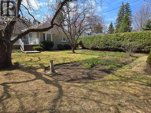 825 Killeen Avenue, Ottawa, ON - Outdoor