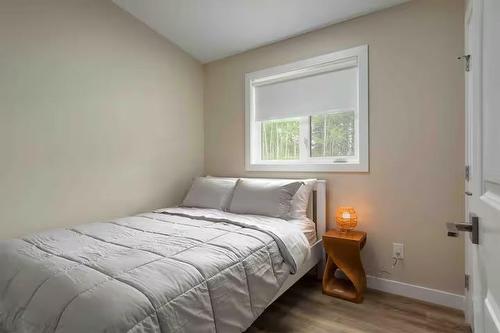 56 3 Mooswa Drive E, Onanole, MB - Indoor Photo Showing Bedroom