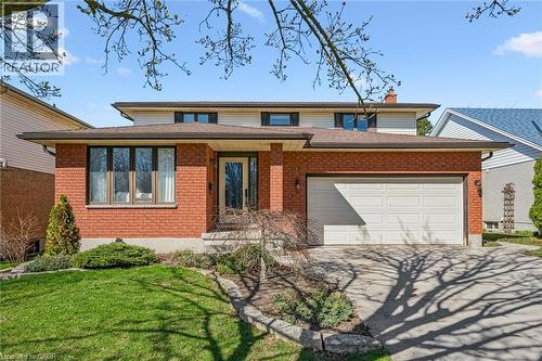 83 PINNACLE Crescent  Guelph, ON N1K 1P5