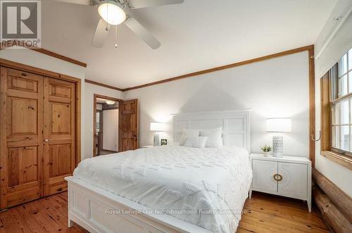 3741 Lakeshore Road E, Clarington, ON - Indoor Photo Showing Bedroom