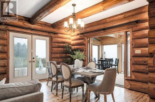 3741 Lakeshore Road E, Clarington, ON - Indoor Photo Showing Dining Room