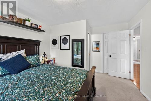 727 Aylmer Crescent, Kingston (South Of Taylor-Kidd Blvd), ON - Indoor Photo Showing Bedroom