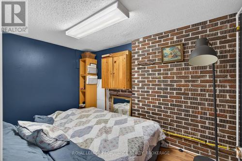 727 Aylmer Crescent, Kingston (South Of Taylor-Kidd Blvd), ON - Indoor Photo Showing Bedroom