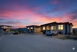 2835 Outlook Way Naramata, BC V0H 1N1