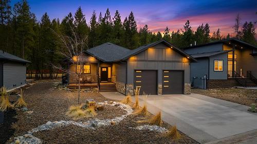 237 Shadow Mountain Boulevard, Cranbrook, BC - Outdoor With Facade