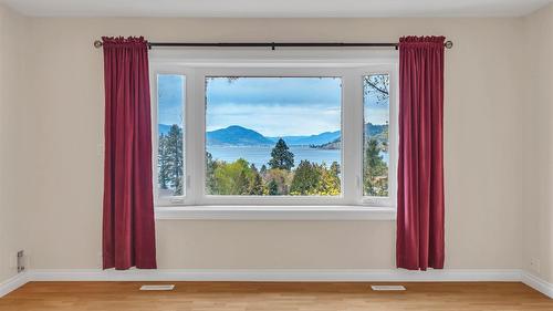 418 Panorama Crescent, Okanagan Falls, BC - Indoor