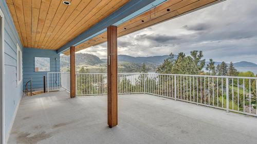 418 Panorama Crescent, Okanagan Falls, BC - Outdoor With Exterior