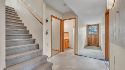 418 Panorama Crescent, Okanagan Falls, BC - Indoor Photo Showing Other Room
