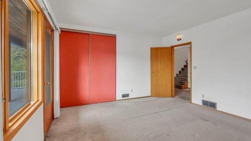 418 Panorama Crescent, Okanagan Falls, BC - Indoor Photo Showing Other Room