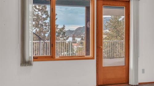 418 Panorama Crescent, Okanagan Falls, BC - Indoor Photo Showing Other Room