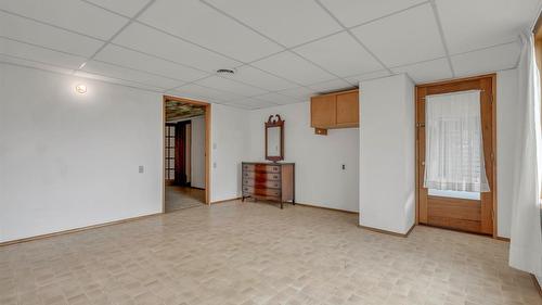 418 Panorama Crescent, Okanagan Falls, BC - Indoor Photo Showing Other Room