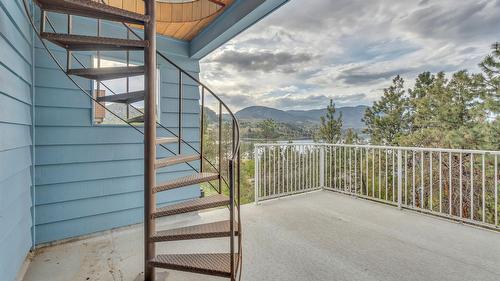 418 Panorama Crescent, Okanagan Falls, BC - Outdoor With Exterior