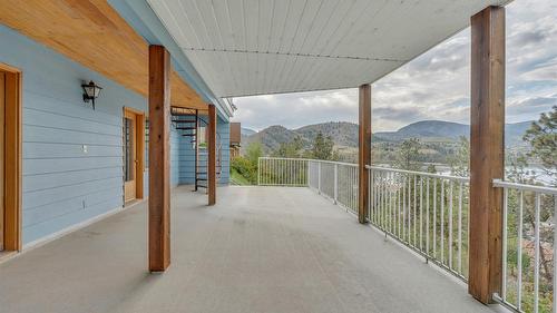 418 Panorama Crescent, Okanagan Falls, BC - Outdoor With Exterior