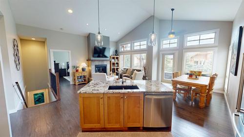 244 Boulder Creek, Cranbrook, BC - Indoor With Fireplace