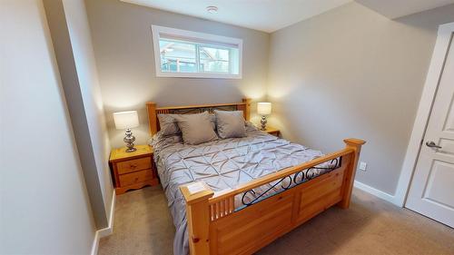 244 Boulder Creek, Cranbrook, BC - Indoor Photo Showing Bedroom
