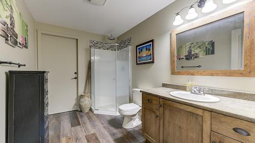 12633 Driftwood Court, Lake Country, BC - Indoor Photo Showing Bathroom